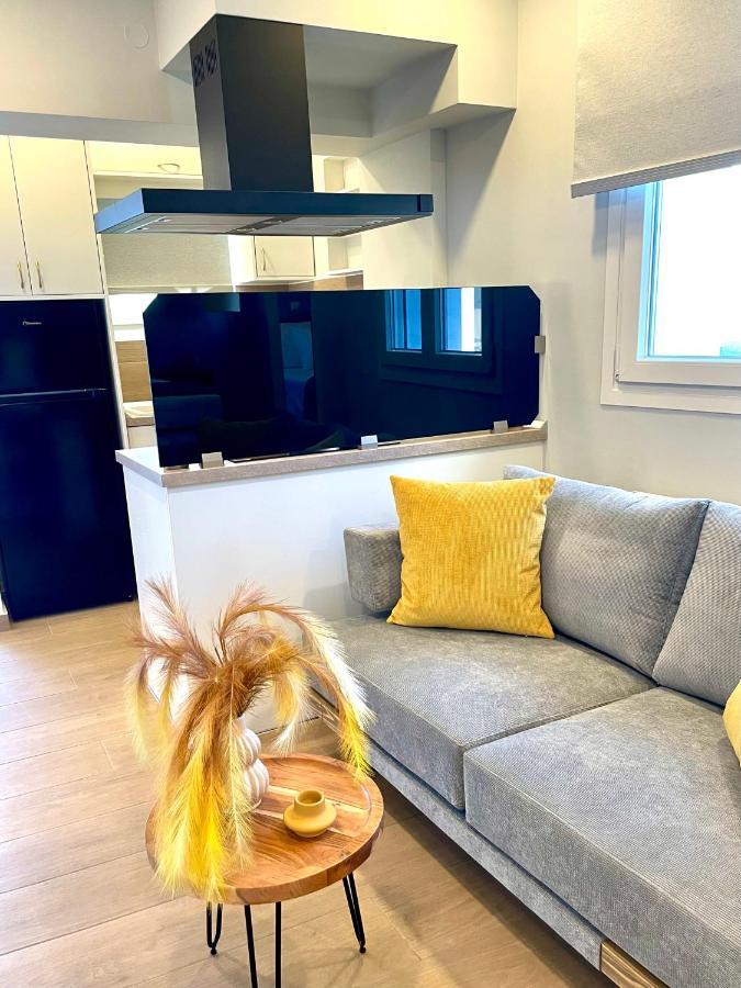 Appartement Iris Luxury House à Agioi Deka  Extérieur photo
