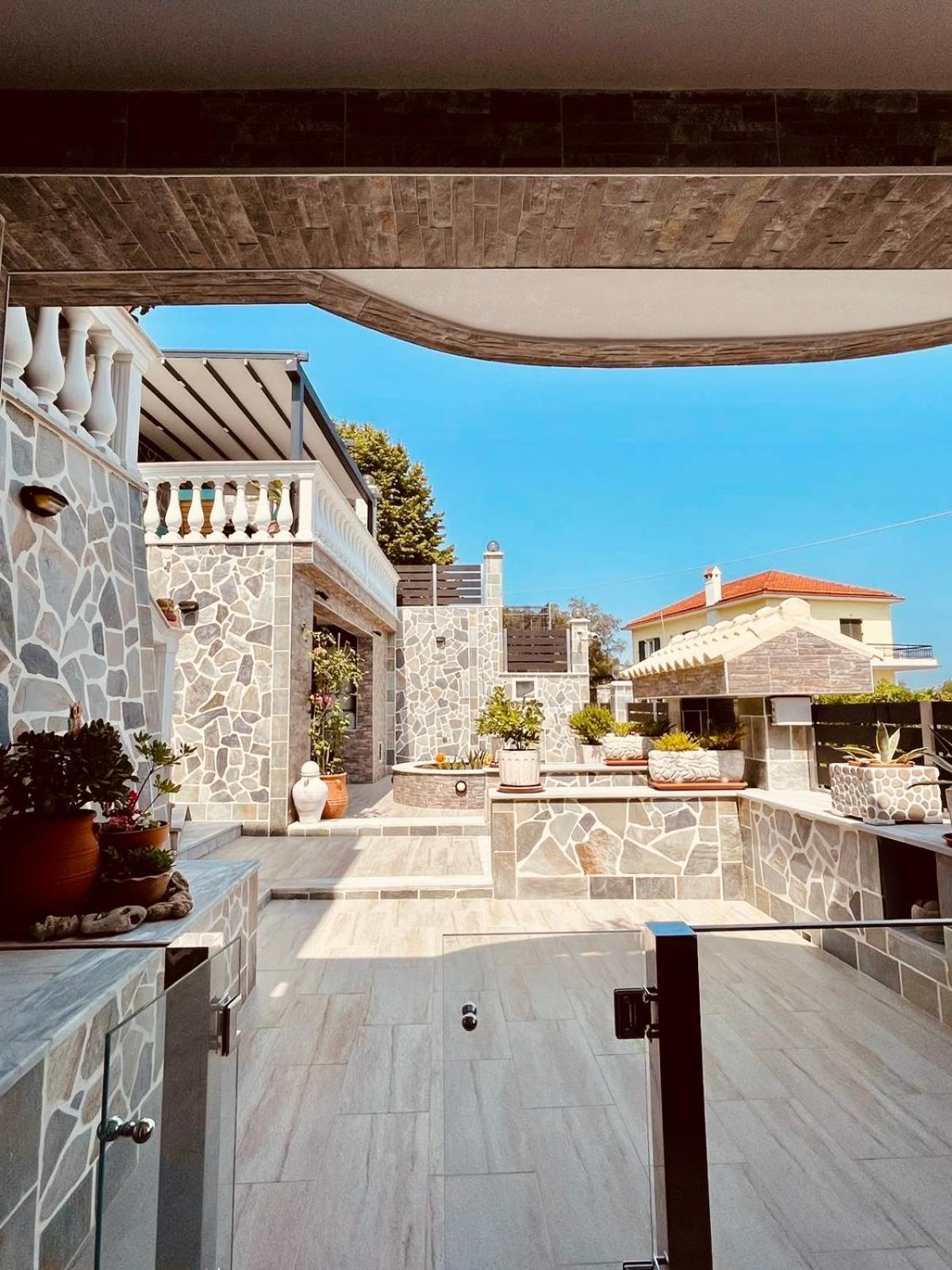 Appartement Iris Luxury House à Agioi Deka  Extérieur photo